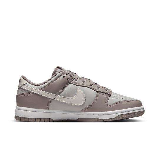 (WMNS) Nike Dunk Low 'Bone Beige' FD0792-001