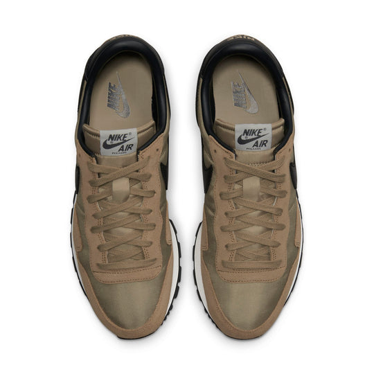 Nike air sale pegasus khaki