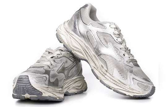 Mizuno Racer S 'White Metallic Silver' D1GH223518