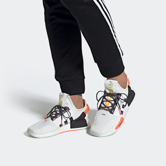 adidas NMD R1 V2 FX9451 KICKS CREW