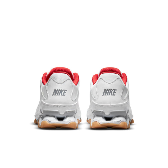 Nike Reax 8 TR 'White Chile Red' 621716-103