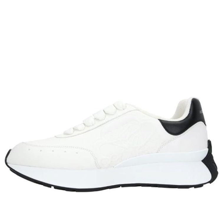 (WMNS) Alexander McQueen Sprint Runner 'White Black' 687995WIC939061 ...