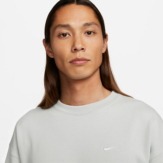 Nike Solo Swoosh Crew Sweatshirt 'Light Silver' DX0812-034 - KICKS CREW