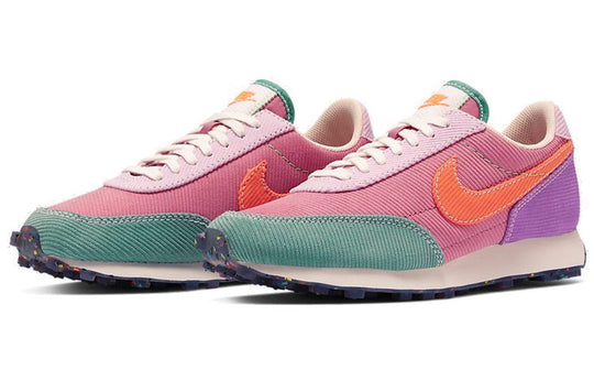 (WMNS) Nike Daybreak 'Corduroy - Desert Berry' DA1471-683