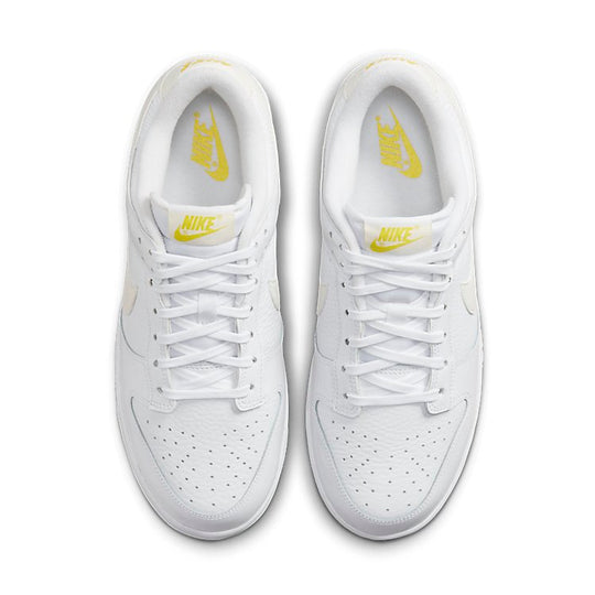 (WMNS) Nike Dunk Low 'Valentine's Day - Yellow Heart' FD0803-100