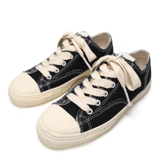 Maison MIHARA YASUHIRO PAST Sole 6 - Hole Low-top Sneaker 'Black