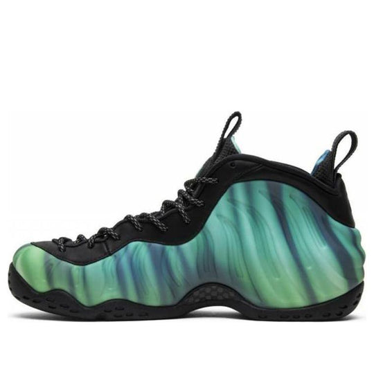 Do foamposite best sale run small