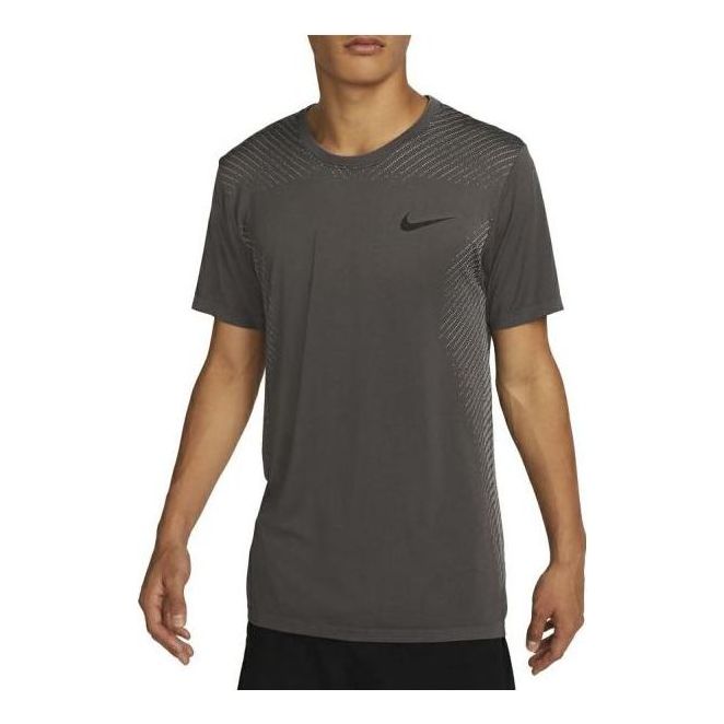 Men's Nike Dri-FIT Contrasting Colors Vertical Stripes Round Neck Spor ...